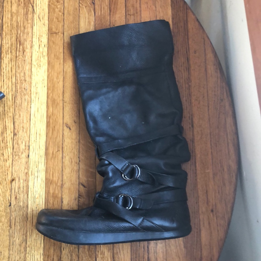 Earth shoe boots